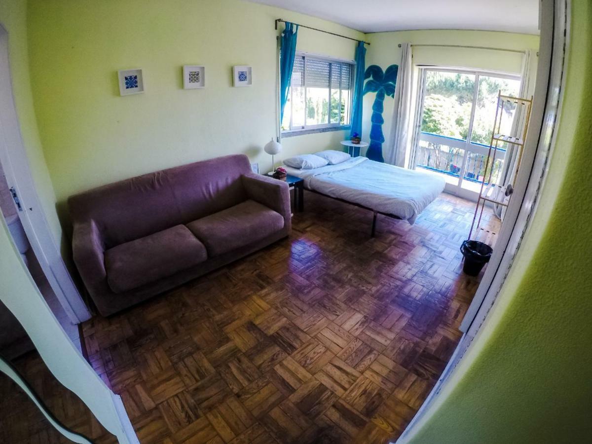 Terrace Beach House Panzió Carcavelos  Szoba fotó