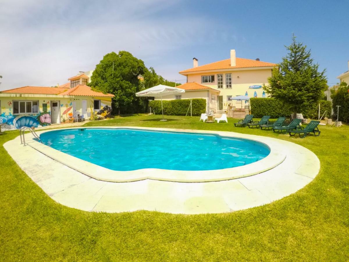 Terrace Beach House Panzió Carcavelos  Kültér fotó